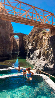 Aguas termales de Chacapi en Yanque